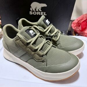 Sorel Out N About III Low Sneaker